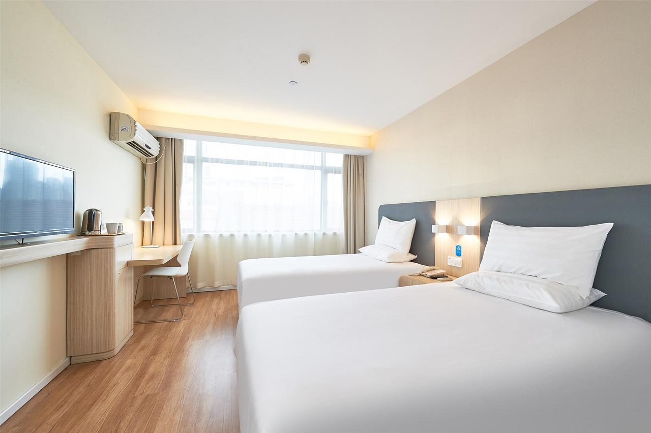 Hanting Hotel Shanghai Pudong Airport Zhuqiao Bagian luar foto