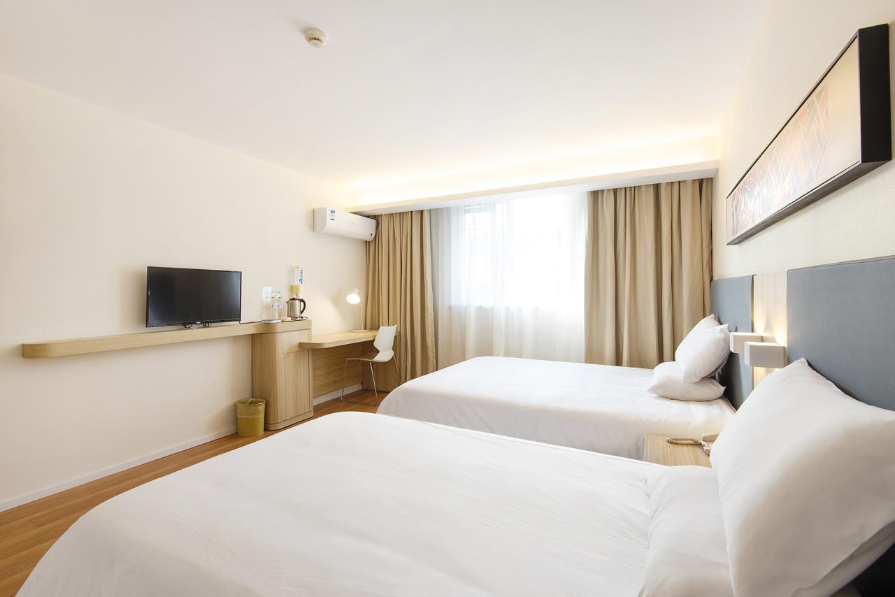 Hanting Hotel Shanghai Pudong Airport Zhuqiao Bagian luar foto