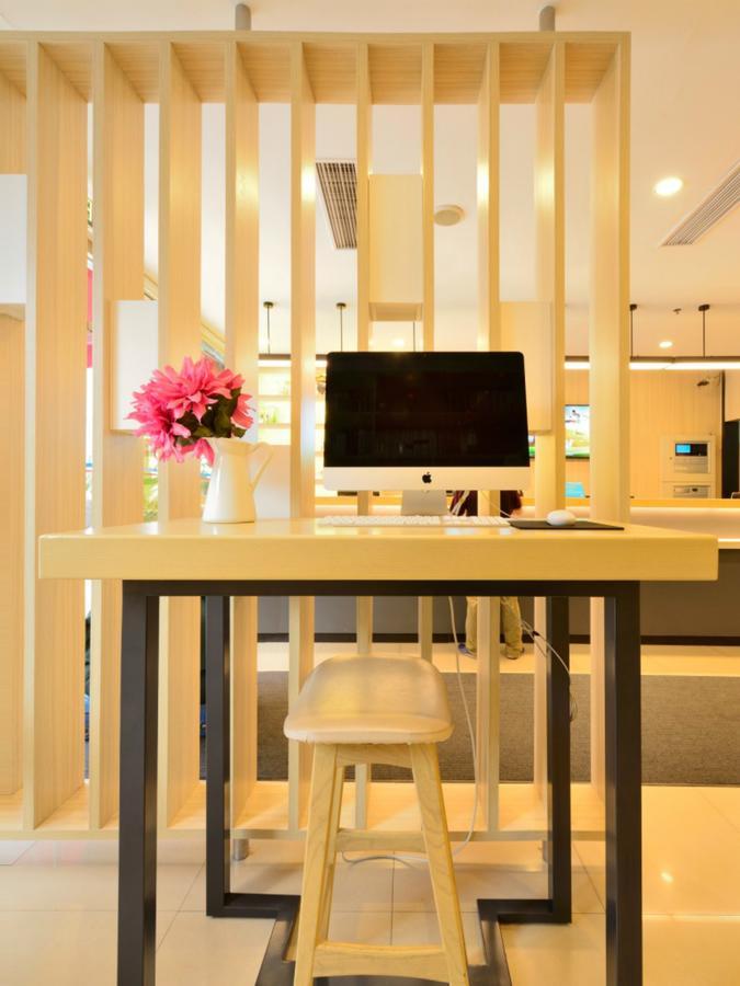 Hanting Hotel Shanghai Pudong Airport Zhuqiao Bagian luar foto