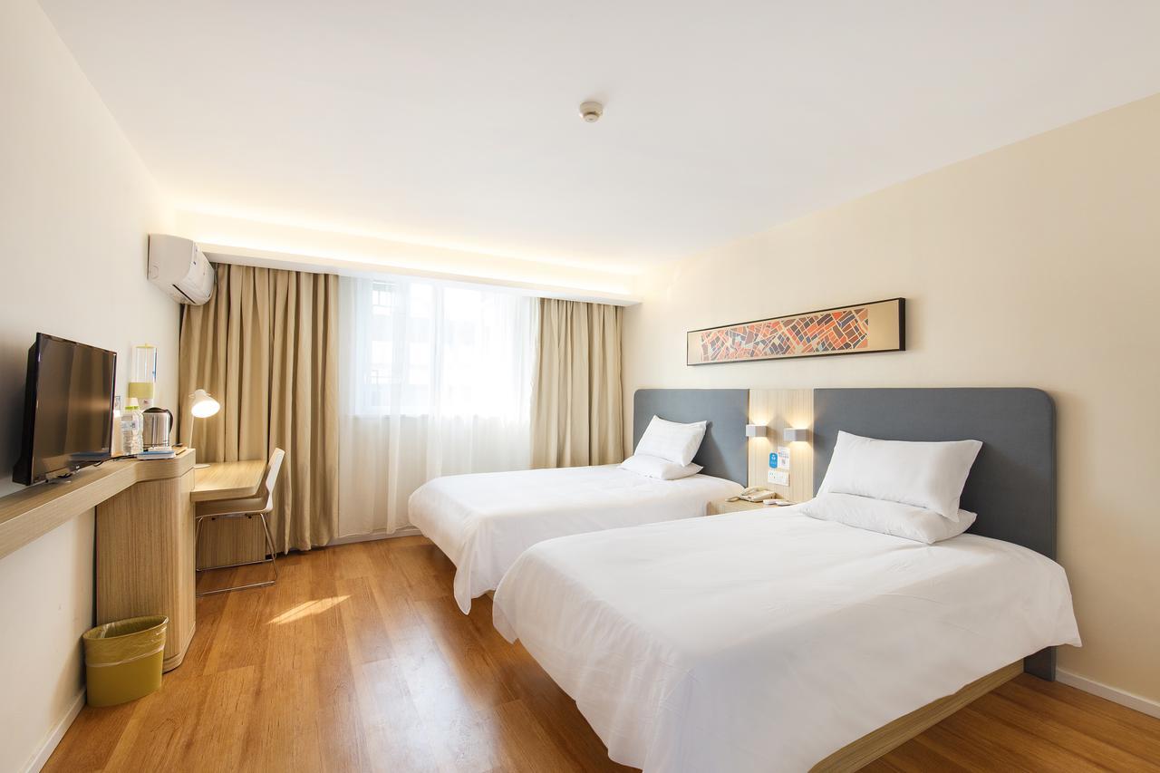 Hanting Hotel Shanghai Pudong Airport Zhuqiao Bagian luar foto