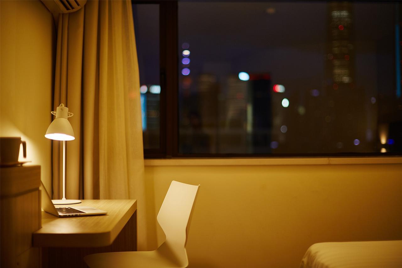 Hanting Hotel Shanghai Pudong Airport Zhuqiao Bagian luar foto